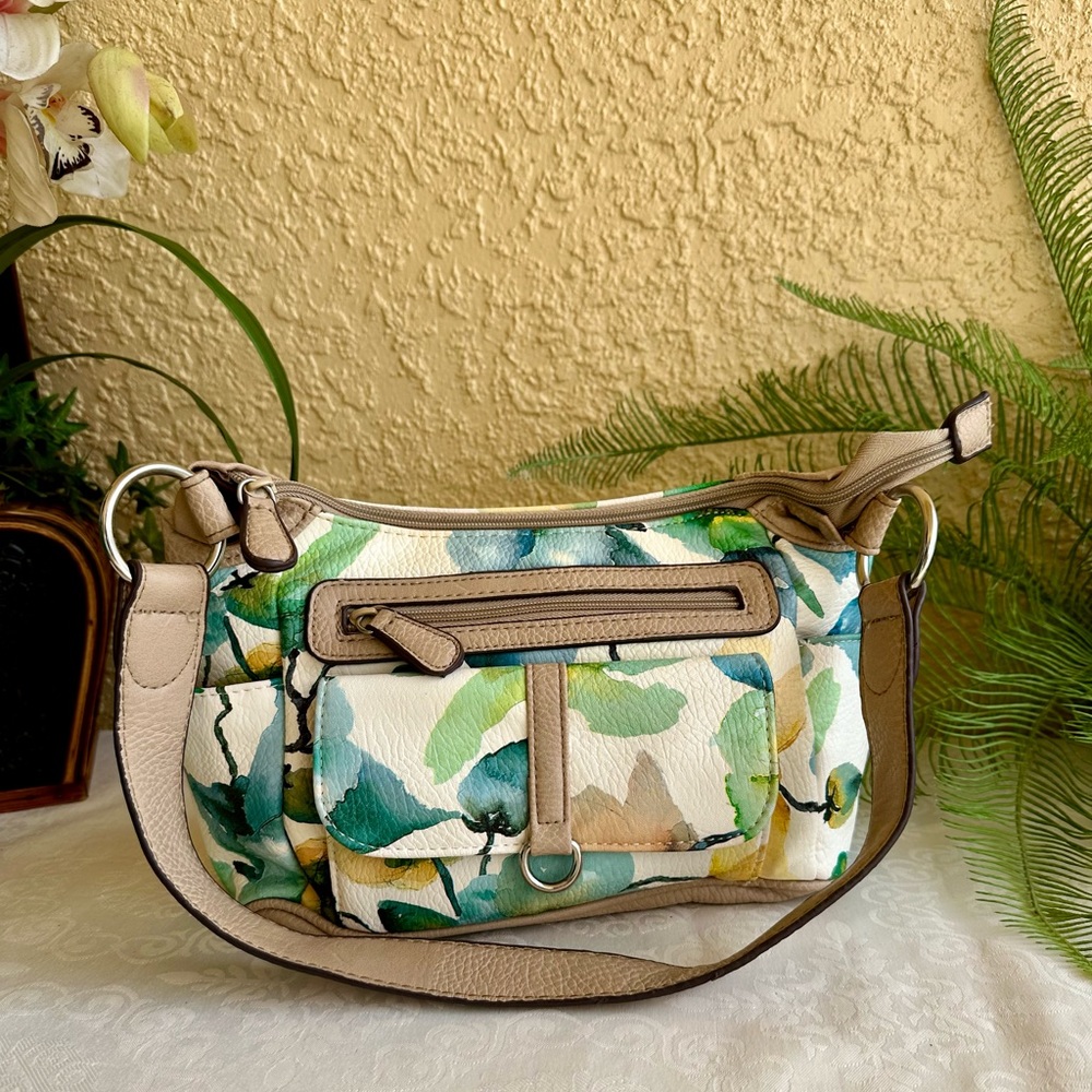 Faux leather floral purse